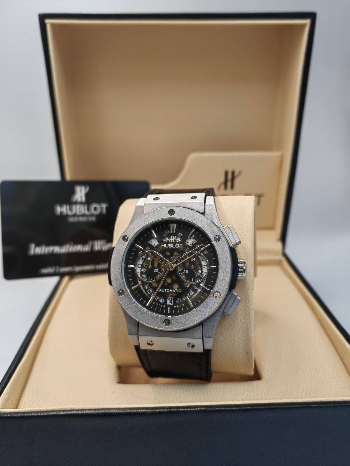 Hublot Genève Classic Fusion Automatic Chronograph – Men’s Luxury Watch