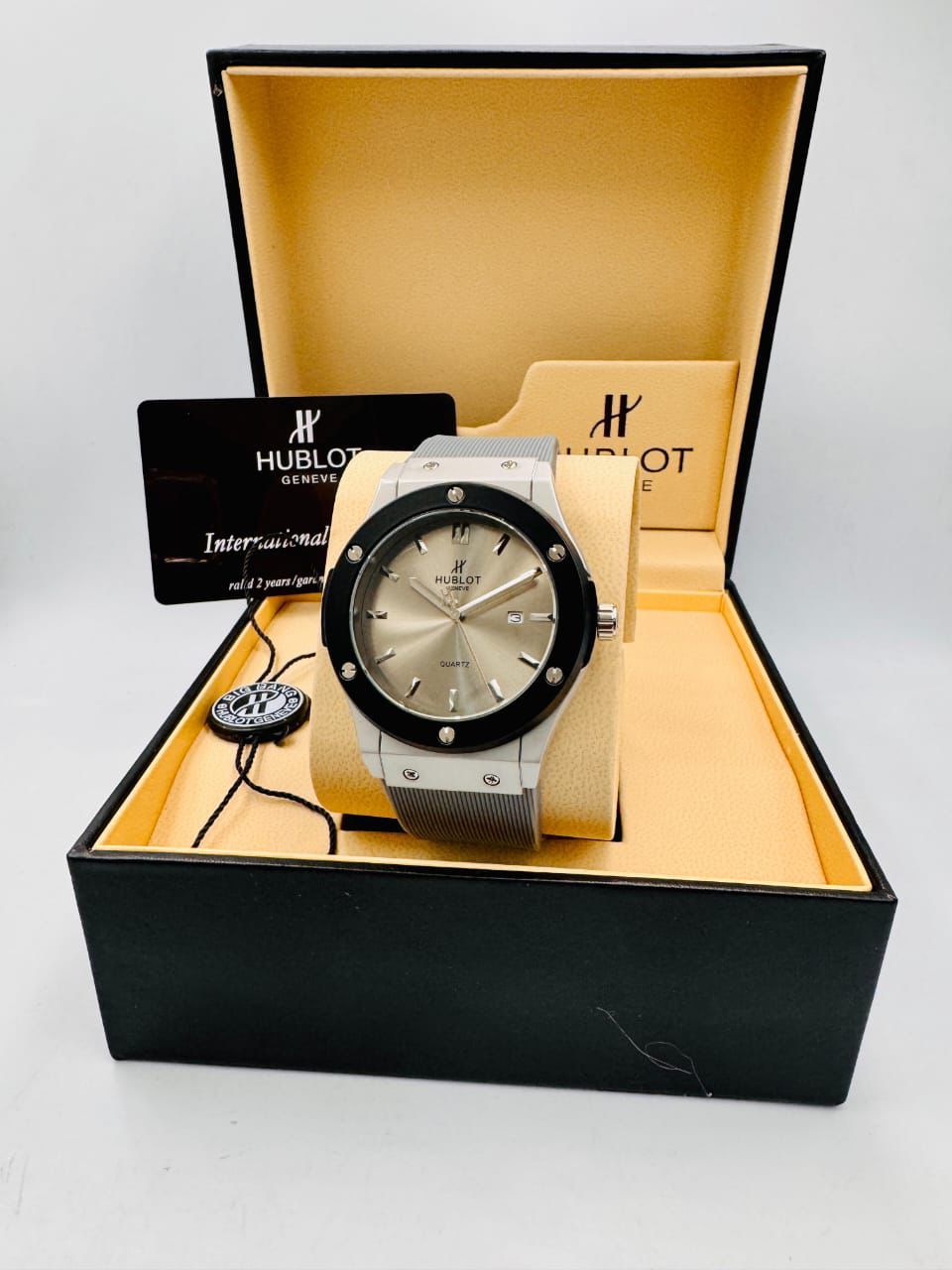 Hublot Genève Classic Fusion Quartz – Men’s Elegant Wristwatch
