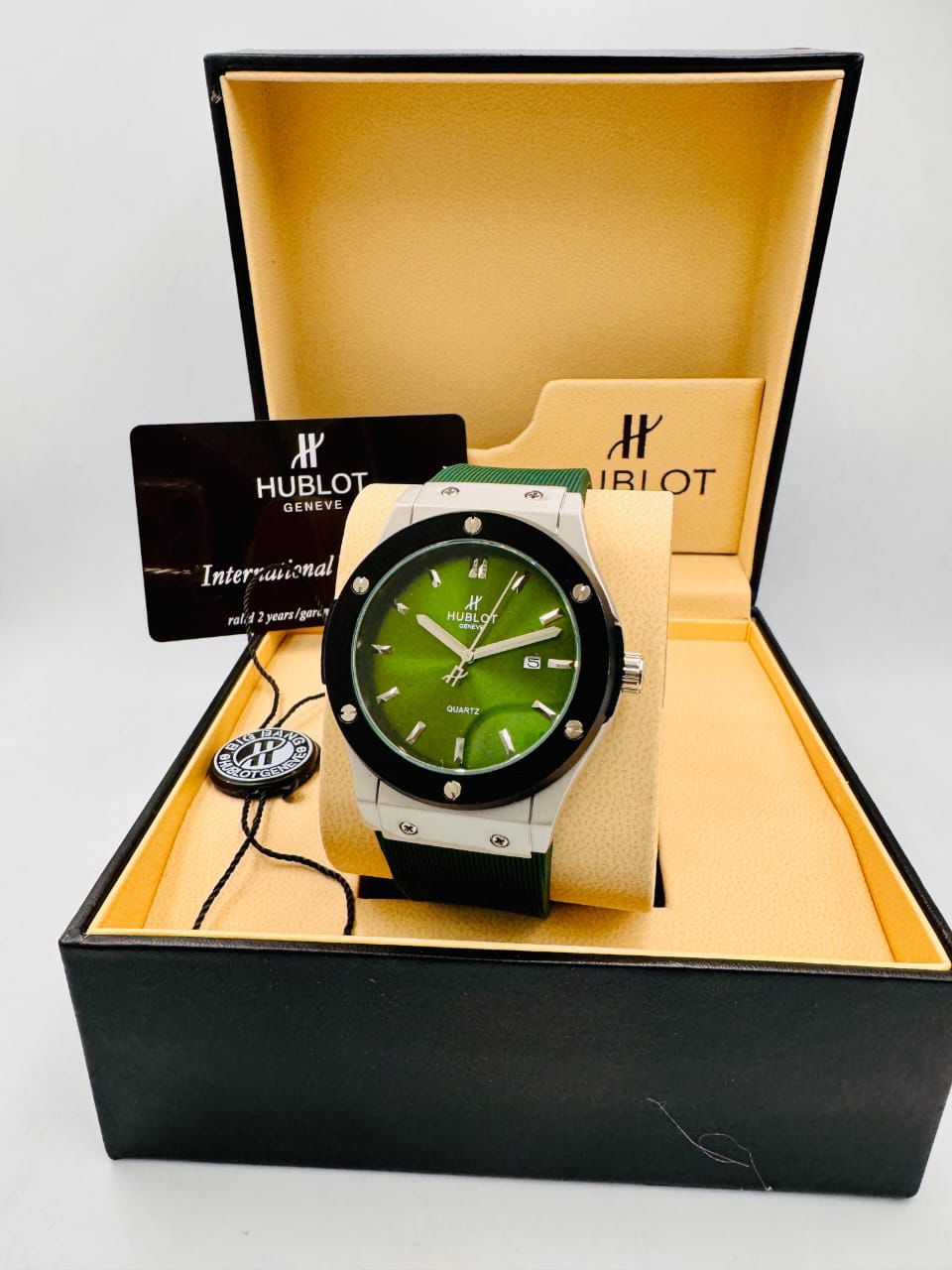 Hublot Genève Classic Fusion Quartz – Men’s Elegant Wristwatch