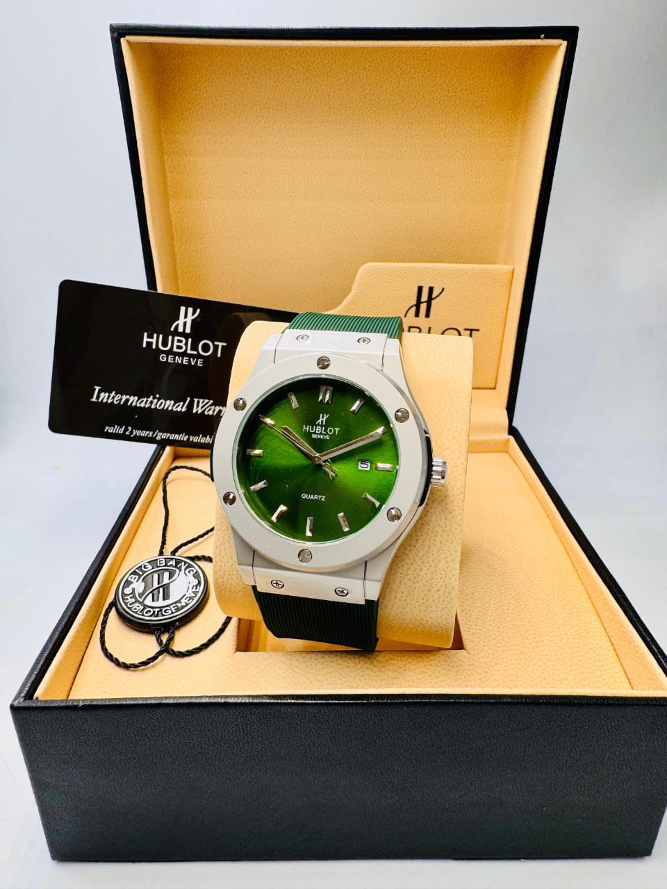 Hublot Genève Classic Fusion Quartz – Men’s Elegant Wristwatch