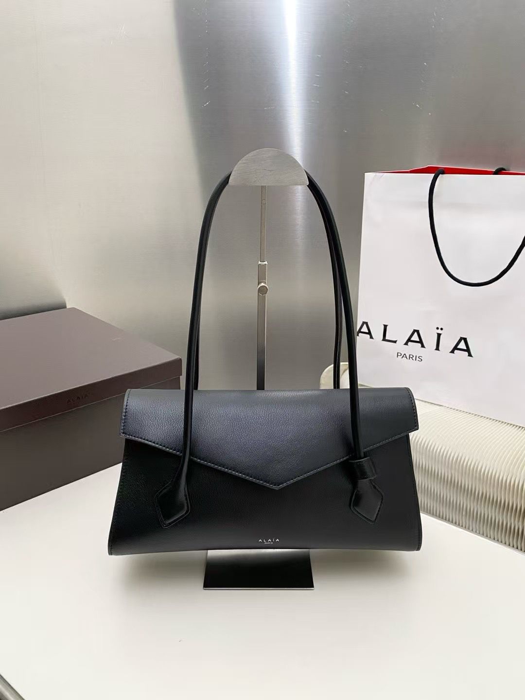 Alaïa Paris Le Teckel Black Leather Shoulder Bag